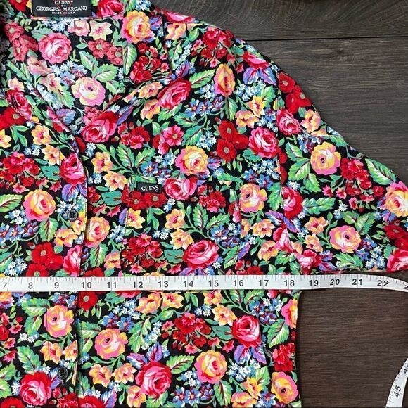 Vintage GUESS Floral Button Down Top - Picture 5 of 9